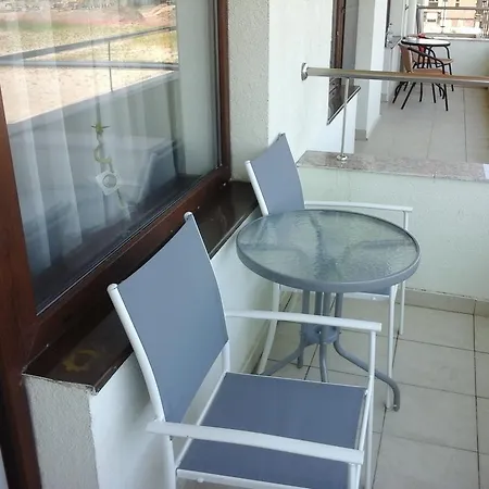 Apartament Nick 87 *